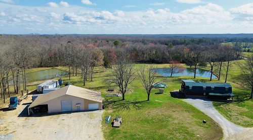 94 Oxford Rd, Holladay, TN, 38341-3902 | Card Image