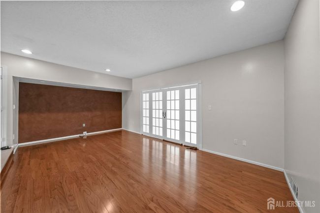 462 Harwick Ct, Townhouse with 2 bedrooms, 3 bathrooms and null parking in Piscataway NJ | Image 11