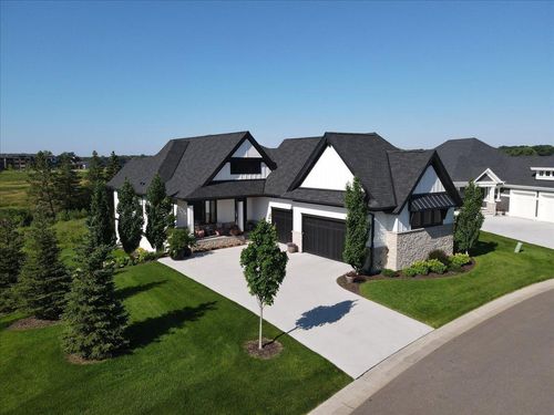 101 Spring Farm Rd, North Oaks, MN, 55127-2101 | Card Image
