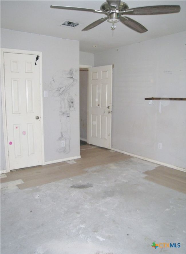 274 Spring Dr, House other with 4 bedrooms, 2 bathrooms and null parking in Kyle TX | Image 17