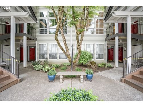 a4-13210 Se 7th St, Vancouver, WA, 98683-6976 | Card Image