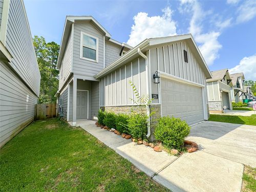 125 Camelot Place Ct, Conroe, TX, 77304-5345 | Card Image
