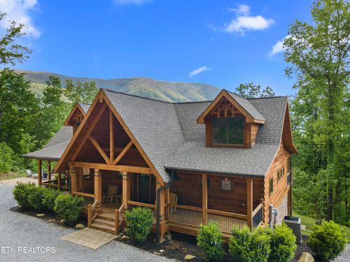 3859 Clabo Mountain Ln, Sevierville, TN, 37862-8563 | Card Image