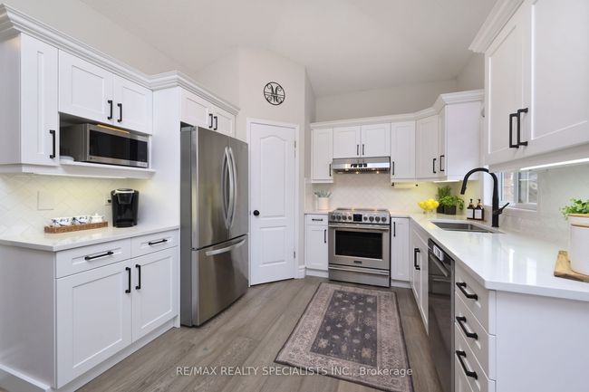 36 Cameron Crt, House other with 4 bedrooms, 3 bathrooms and 2 parking in Orangeville ON | Image 9
