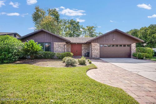 584 Arthur Middleton Cir, Orange Park, FL, 32073-8599 | Card Image