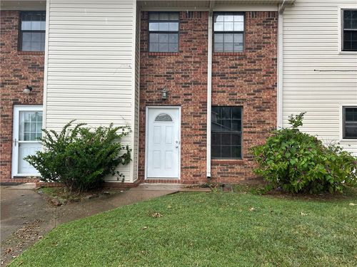 1425 Nashville Ave, Russellville, AR, 72801-3249 | Card Image