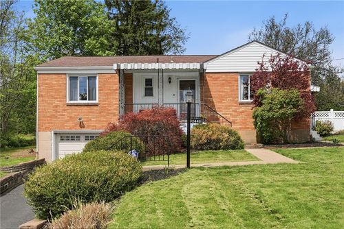 2449 Hampton Ave, Hampton, PA, 15101 | Card Image