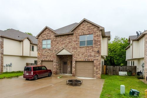 206 Pecan Holw, Ennis, TX, 75119-8448 | Card Image