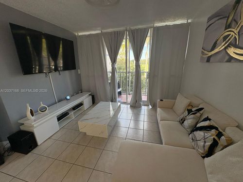d302-7035 Nw 186th St, Hialeah, FL, 33015-3180 | Card Image