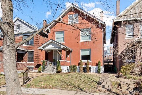 6117 Westminster Pl, Saint Louis, MO, 63112-1209 | Card Image