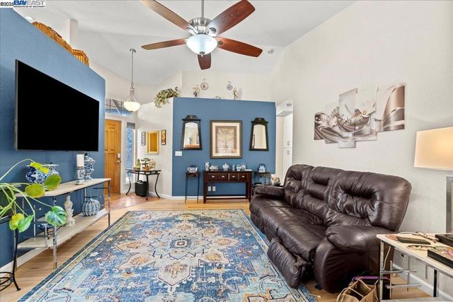 7677 Copper Cove Pl, House other with 3 bedrooms, 2 bathrooms and 1 parking in Antelope CA | Image 7