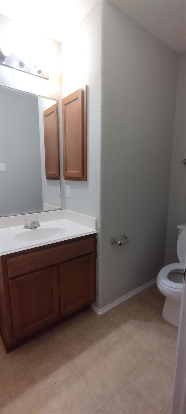 2518 Skyview Cove Ct, House other with 3 bedrooms, 2 bathrooms and 2 parking in Houston TX | Image 14