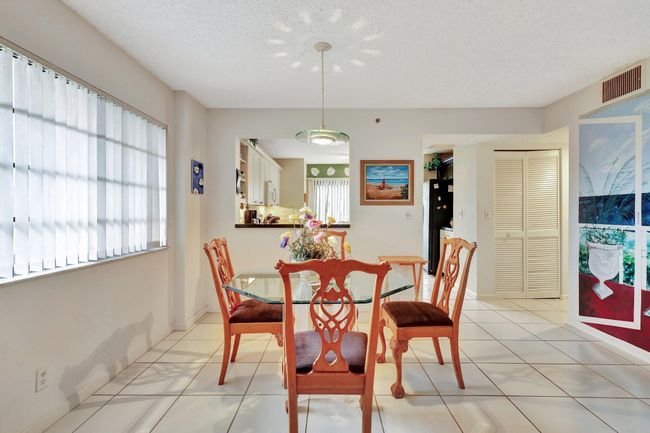 APT-104 - 7449 Glendevon Ln, Condo with 2 bedrooms, 2 bathrooms and null parking in Delray Beach FL | Image 10
