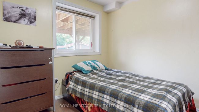 621 Cobblehill Dr, House attached with 4 bedrooms, 3 bathrooms and 3 parking in Oshawa ON | Image 25