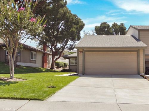 6732 Vista Loma, Yorba Linda, CA, 92886-6455 | Card Image