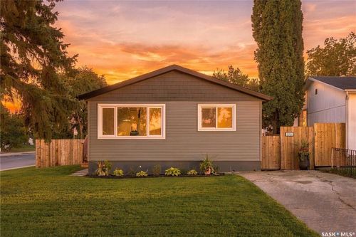 3303 Miyo-Wâhkôhtowin Rd, Saskatoon, SK, S7L4M2 | Card Image