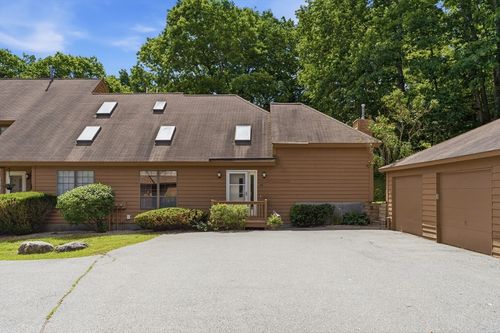 48-48 Perkins Ct, Haverhill, MA, 01832-1184 | Card Image