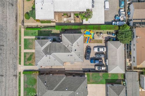 8616 S 5th Ave, Inglewood, CA, 90305-2402 | Card Image