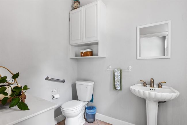 Half bath 2 | Image 39