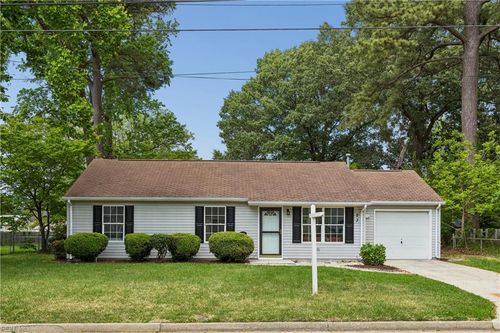 23 Sinton Rd, Newport News, VA, 23601-2040 | Card Image