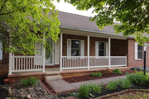 191 Grandview Dr, Waynesboro, VA, 22980-7402 | Card Image