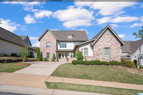 2737 Anna Steele Ln, Vestavia Hills, AL, 35216-4001 | Card Image