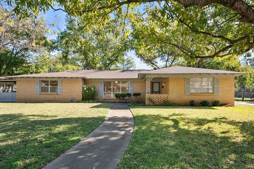 4316 Ashmore Dr, North Richland Hills, TX, 76180-7384 | Card Image