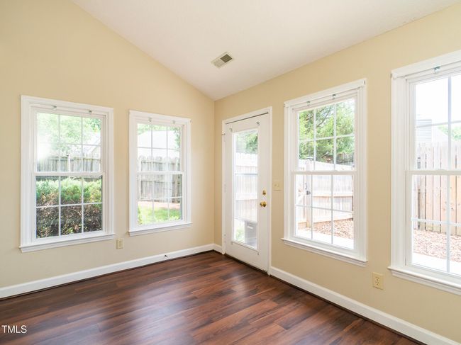 Sunroom | Image 20