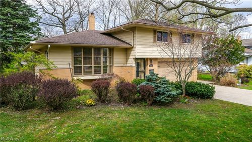 1040 Rose Boulevard, Highland Heights, OH, 44143 | Card Image