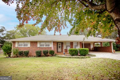 110 Woodmont Drive, House other with 3 bedrooms, 2 bathrooms and null parking in Griffin GA | Image 1