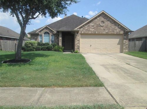 4015 E Teal Estates Cir, Fresno, TX, 77545-8852 | Card Image