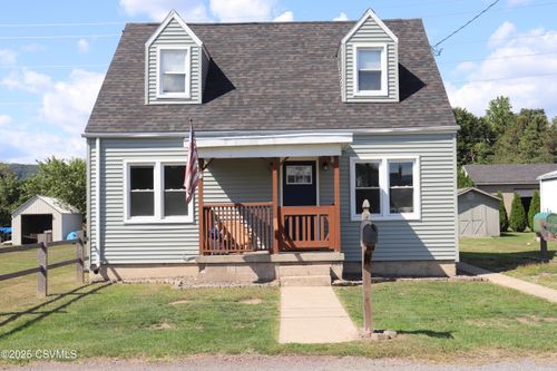 1111 8th Ave, Berwick, PA, 18603-1119 | Card Image