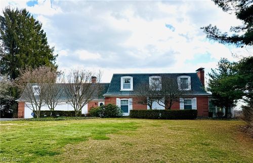 2950 Ash Meadows Blvd, Zanesville, OH, 43701-9081 | Card Image