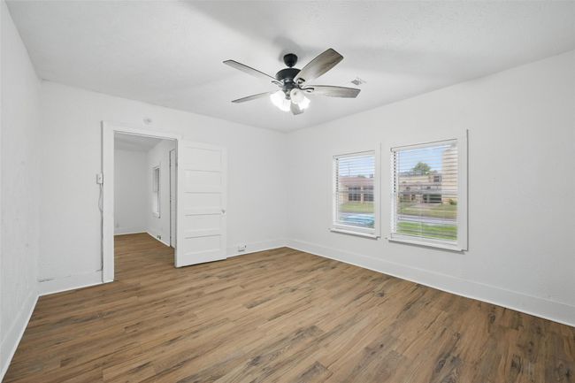 906 E Houston St, House other with 2 bedrooms, 1 bathrooms and null parking in Sherman TX | Image 15