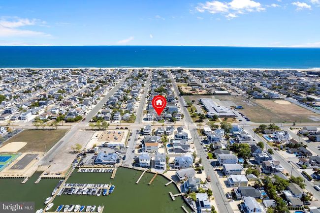 106 S Barnegat Ave, House other with 5 bedrooms, 2 bathrooms and null parking in Surf City NJ | Image 51