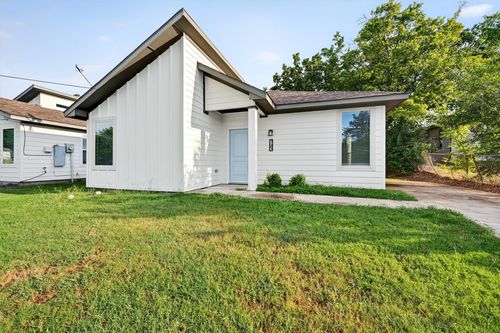 723 E Maple Row, Denison, TX, 75021-2717 | Card Image