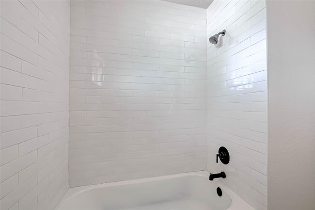 2330 Grind Stone Ln, House other with 3 bedrooms, 2 bathrooms and 2 parking in Sugar Land TX | Image 36