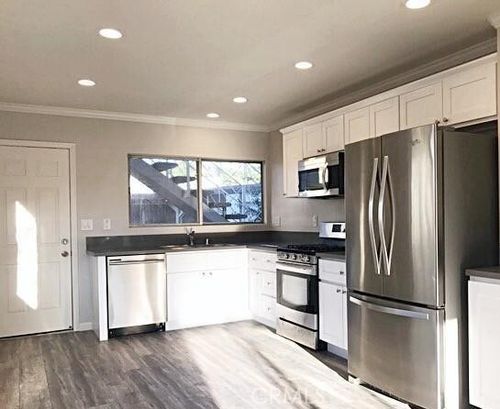 716 Fischer St, Glendale, CA, 91205-2663 | Card Image