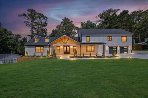 11505 Elkins Rd, Roswell, GA, 30076-1231 | Card Image