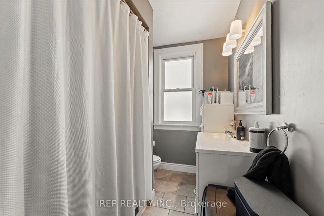 394 Crawford Ave, House other with 3 bedrooms, 1 bathrooms and 1 parking in Windsor ON | Image 14