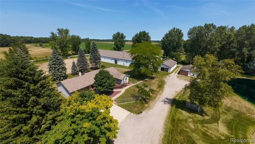 50 Schmidt Rd, Kawkawlin, MI, 48631-9726 | Card Image