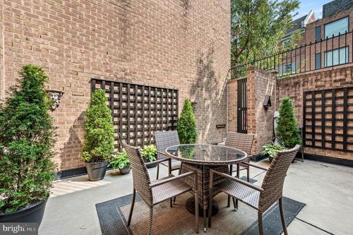 apt-15a-130 Spruce St, PHILADELPHIA, PA, 19106-4338 | Card Image
