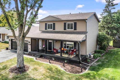 11716 Davey Dr, Huntley, IL, 60142-7322 | Card Image