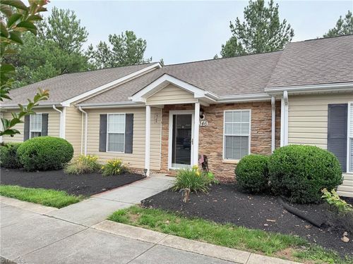 3346 Hyde Place Cir, Winston Salem, NC, 27103-6838 | Card Image