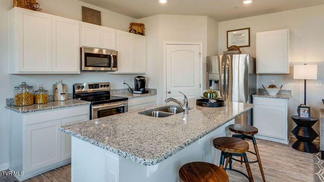 139 Golden Rod Drive, House other with 3 bedrooms, 3 bathrooms and null parking in Bluff City TN | Image 6