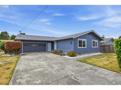 1110 Fenwick St, Coos Bay, OR, 97420-3019 | Card Image