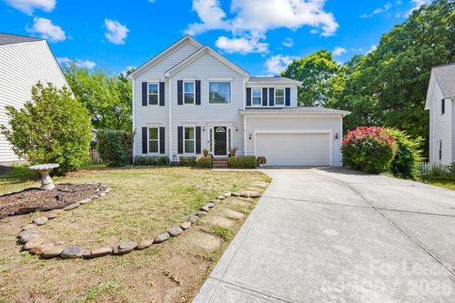 124 Shorecrest Dr, Davidson, NC, 28036-8076 | Card Image