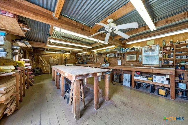 655 Hwy 236, Home with 3 bedrooms, 2 bathrooms and null parking in Moody TX | Image 32