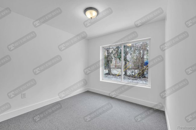 4504 unit # 5 Oakwood Boulevard, Condo with 2 bedrooms, 1 bathrooms and null parking in Melvindale MI | Image 11