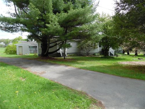 8 Crumley Van Vactor Rd, Ferndale, NY, 12734-5700 | Card Image